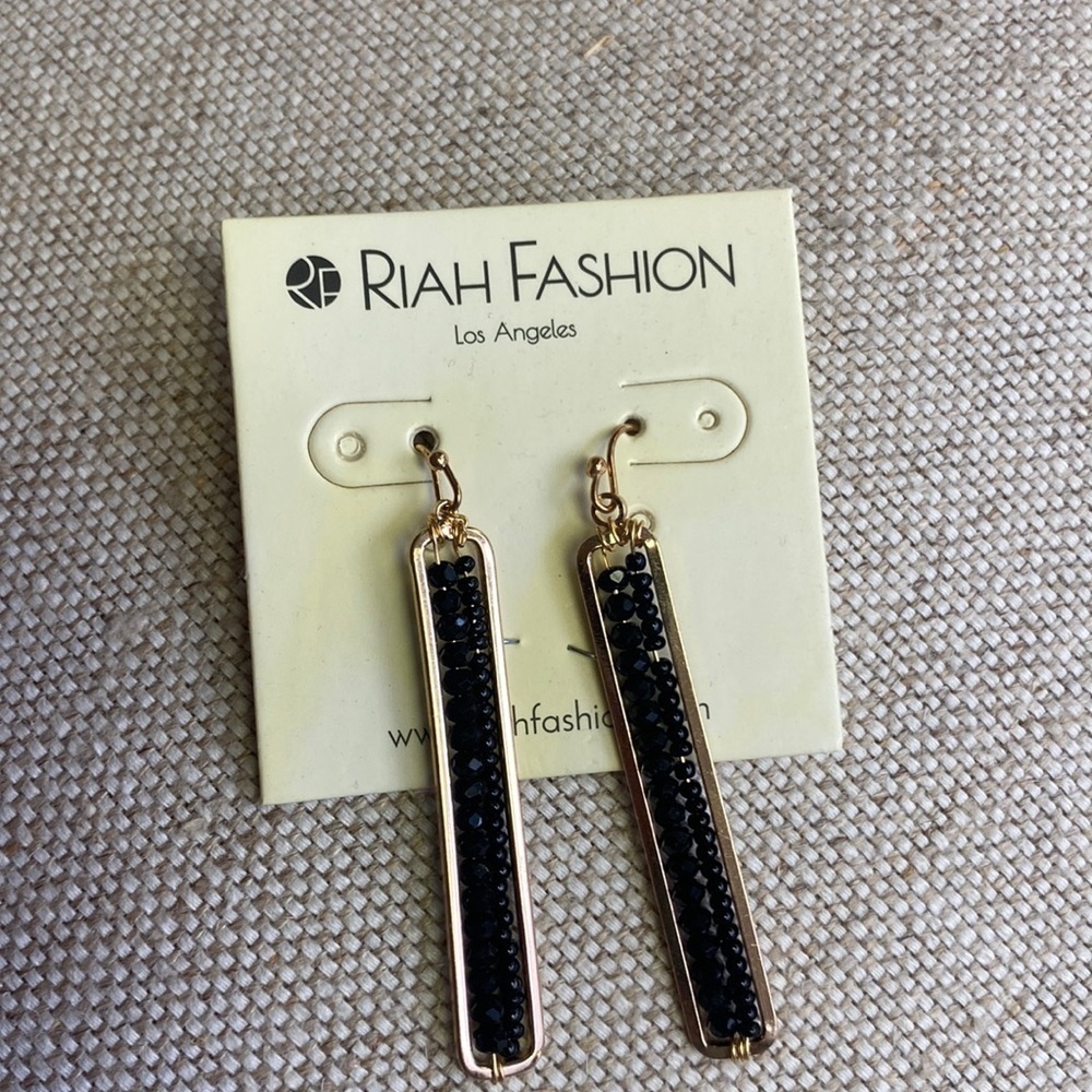 𝅺RIAH fashion earrings